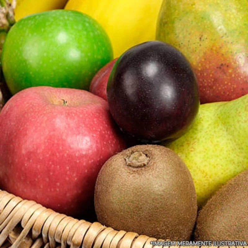 entrega de frutas no trabalho